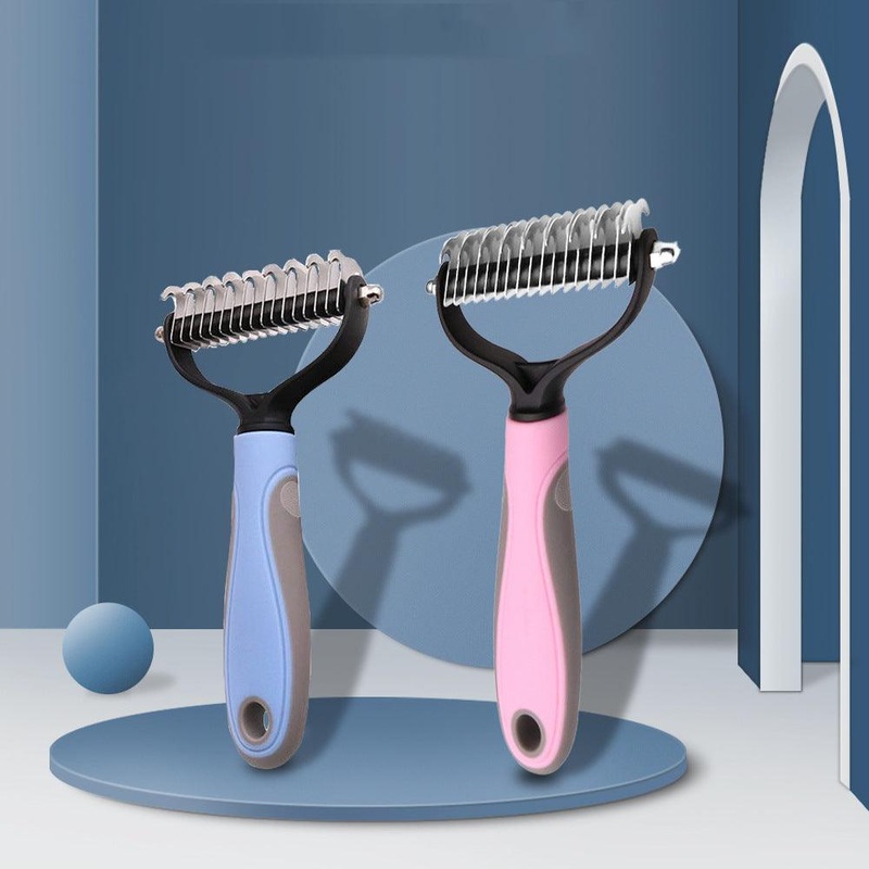 Tangle Tamer: The Ultimate Pet Fur Detangler
