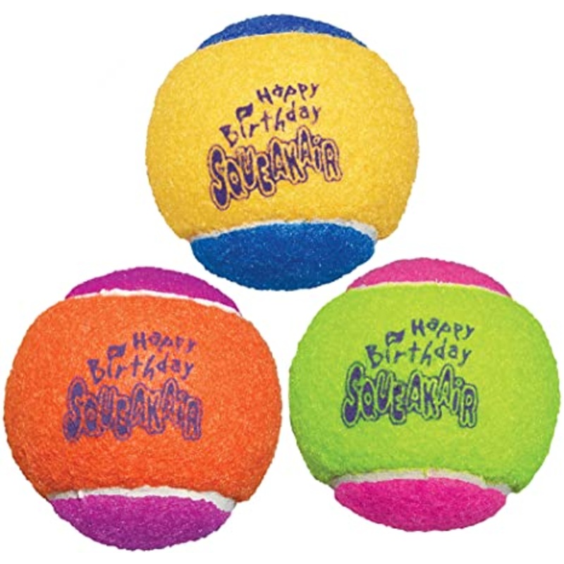 Kong Medium Birthday SqueakAir Balls (3pk)