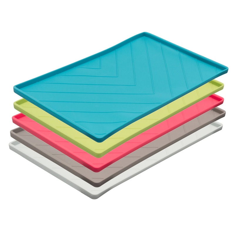 Messy Mutts Silicone Mat with Metal Rods