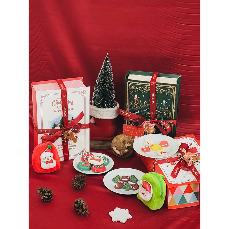 Christmas Hampers Dog Treats