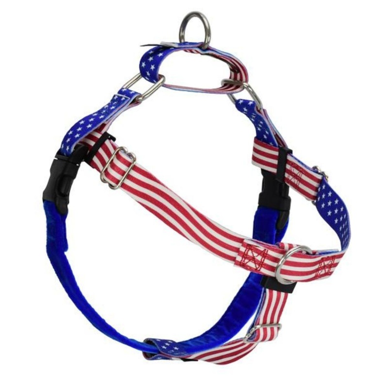 2 Hounds Design Freedom No-Pull Dog Harness Star Spangled 1"M 24"28"